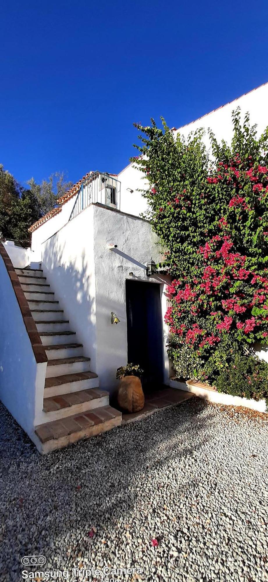 Attico Los Montes With Private Pool Viñuela Екстериор снимка